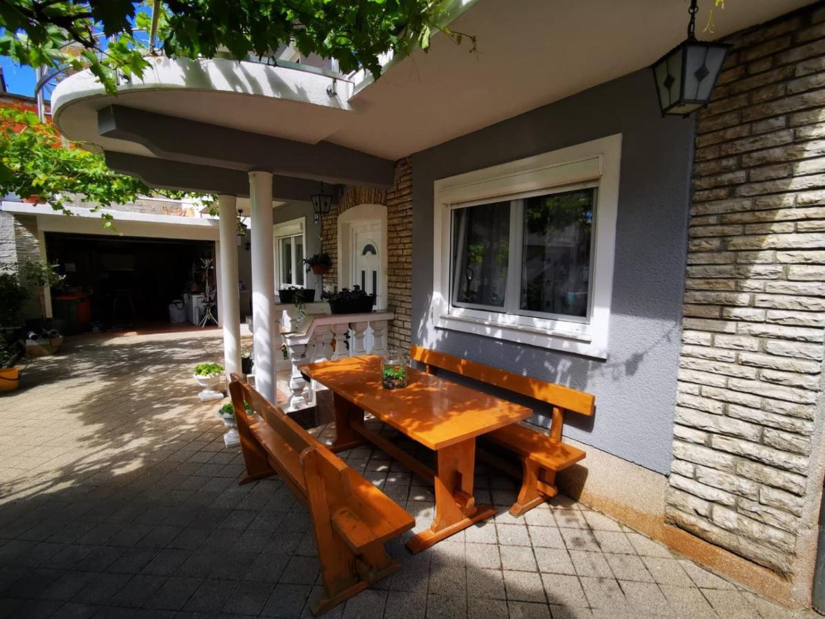 Apartments Sanda Tribunj Tribalj Kültér fotó