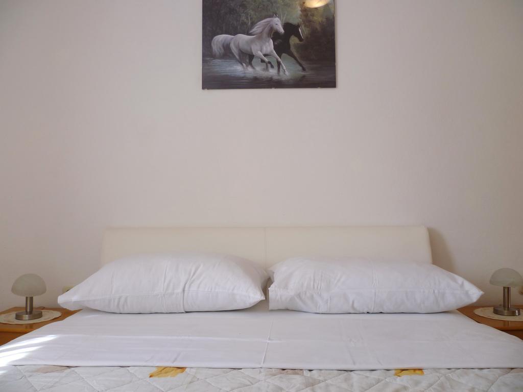 Apartments Sanda Tribunj Tribalj Kültér fotó