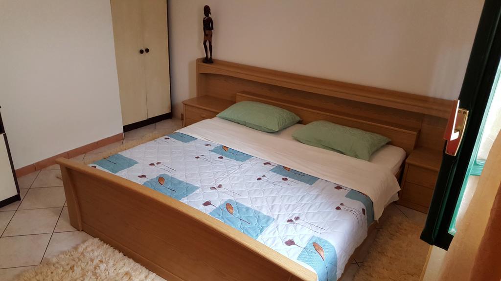 Apartments Sanda Tribunj Tribalj Kültér fotó