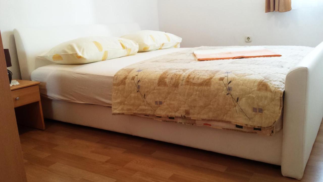 Apartments Sanda Tribunj Tribalj Szoba fotó